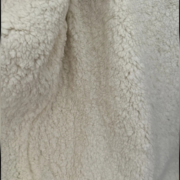 Bebe sport faux fur jacket - Picture 11 of 13